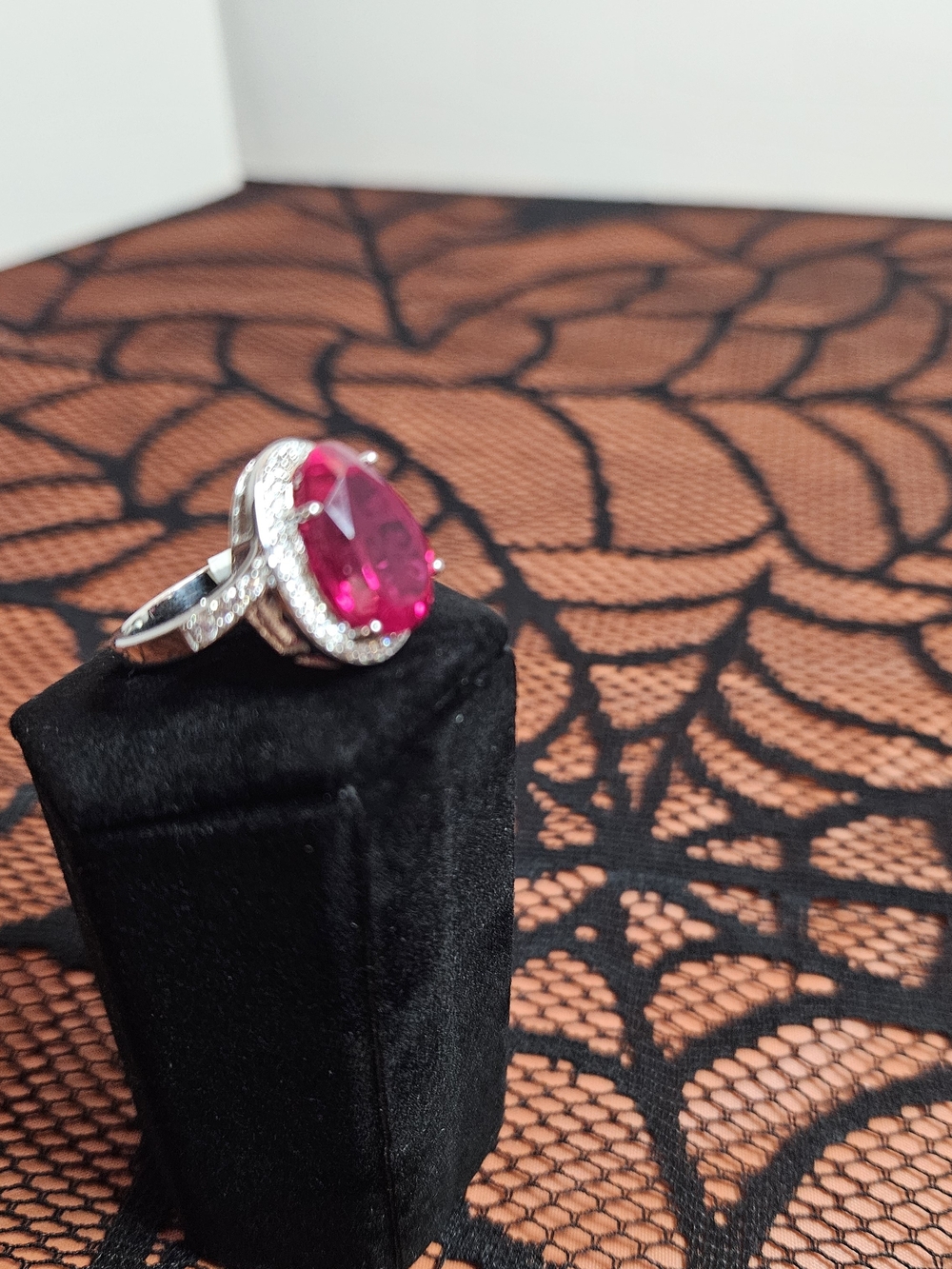 Lab Created Ruby Size 8 - Picture 3 of 8
